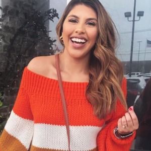 Meet your Posher, Deanndra